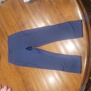 Lululemon Leggings 18" inseam. Size 2